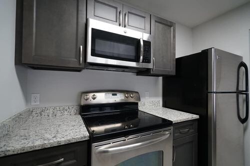 Foto del edificio - 5850 Albert Rd