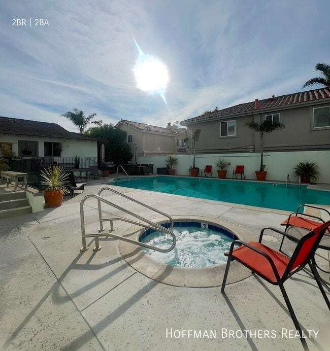 Foto del edificio - 2422 Graham Ave