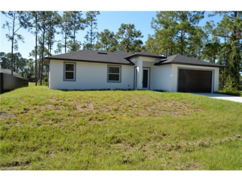 Foto principal - New Construction Home - Lehigh Acres
