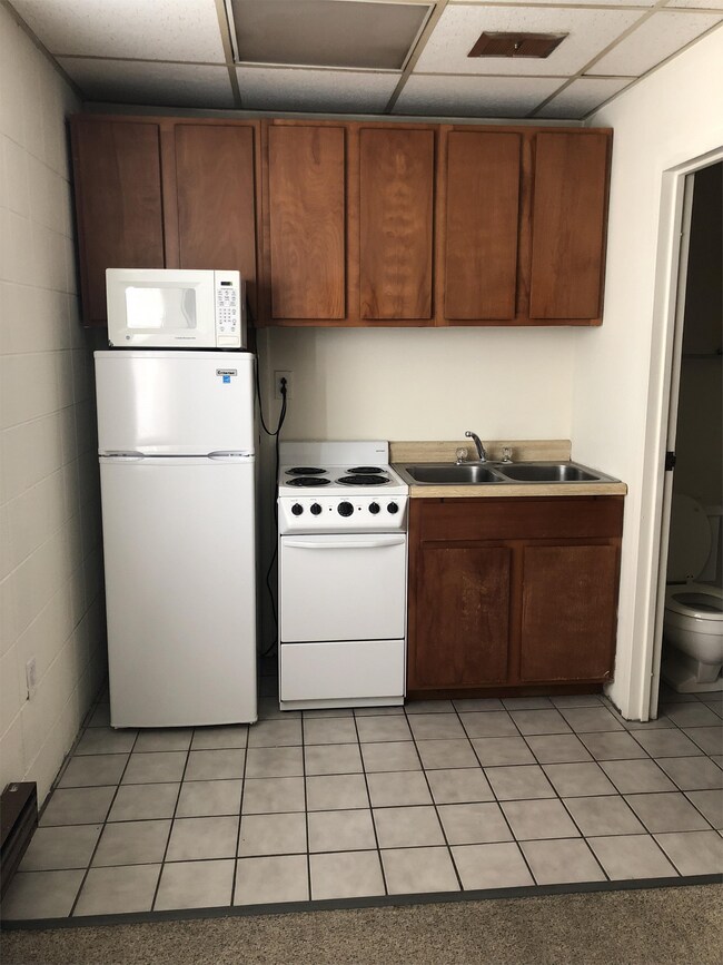 Foto del edificio - 108 W Green St