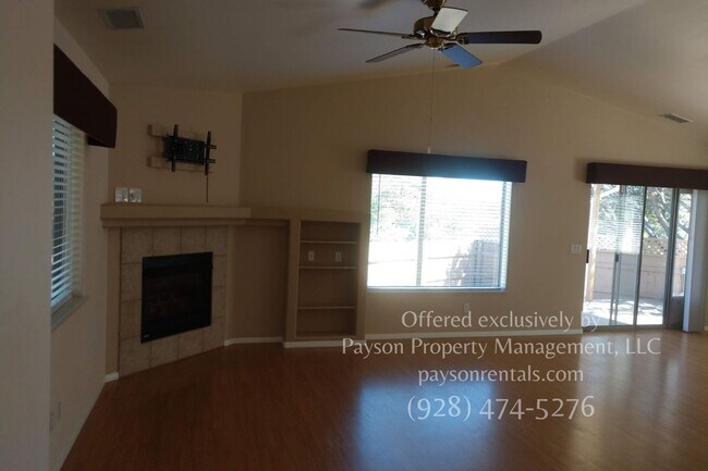 Foto del edificio - Beautiful Stone Creek Home w/ Park-like Backyard