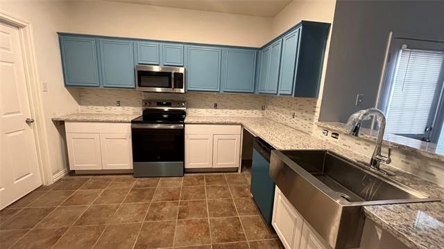 Foto del edificio - 10330 Waterbury Dr