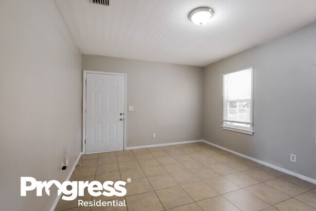 Building Photo - 1053 NW 140th St