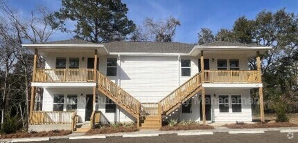 Building Photo - 520 Mississippi St