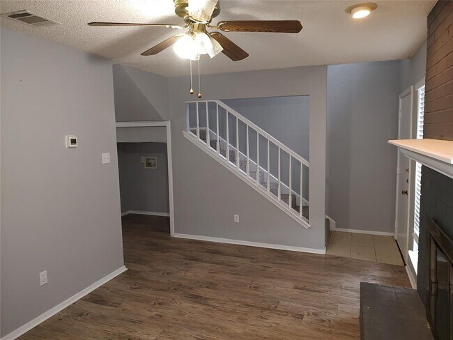Foto del edificio - 6014 Westcreek Dr