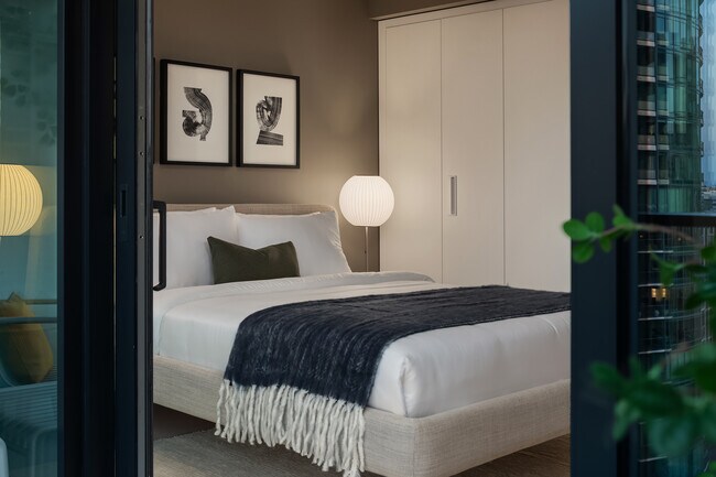 Foto del edificio - First Light