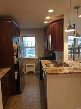 Primary Photo - 146 Underhill Ave