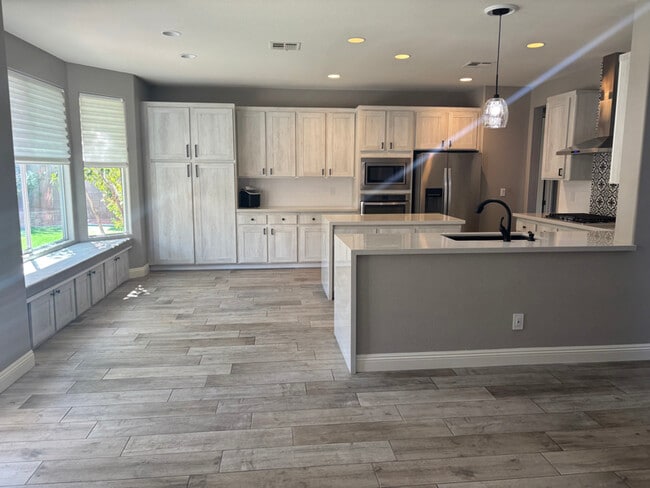 Building Photo - 2275 Pacini Ct