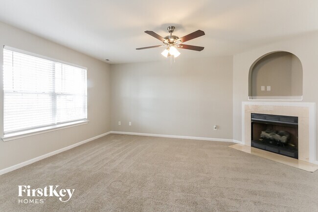 Building Photo - 2632 Blue Moss Dr