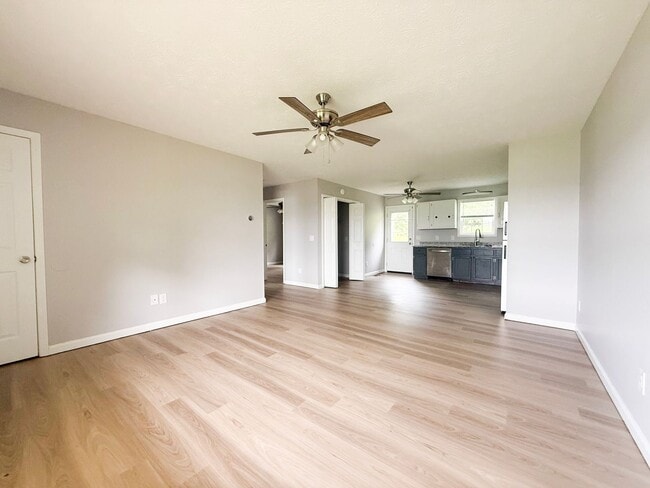 Building Photo - 114 Judah Dr