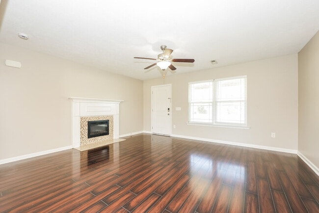 Building Photo - 2805 Painted Pony Dr