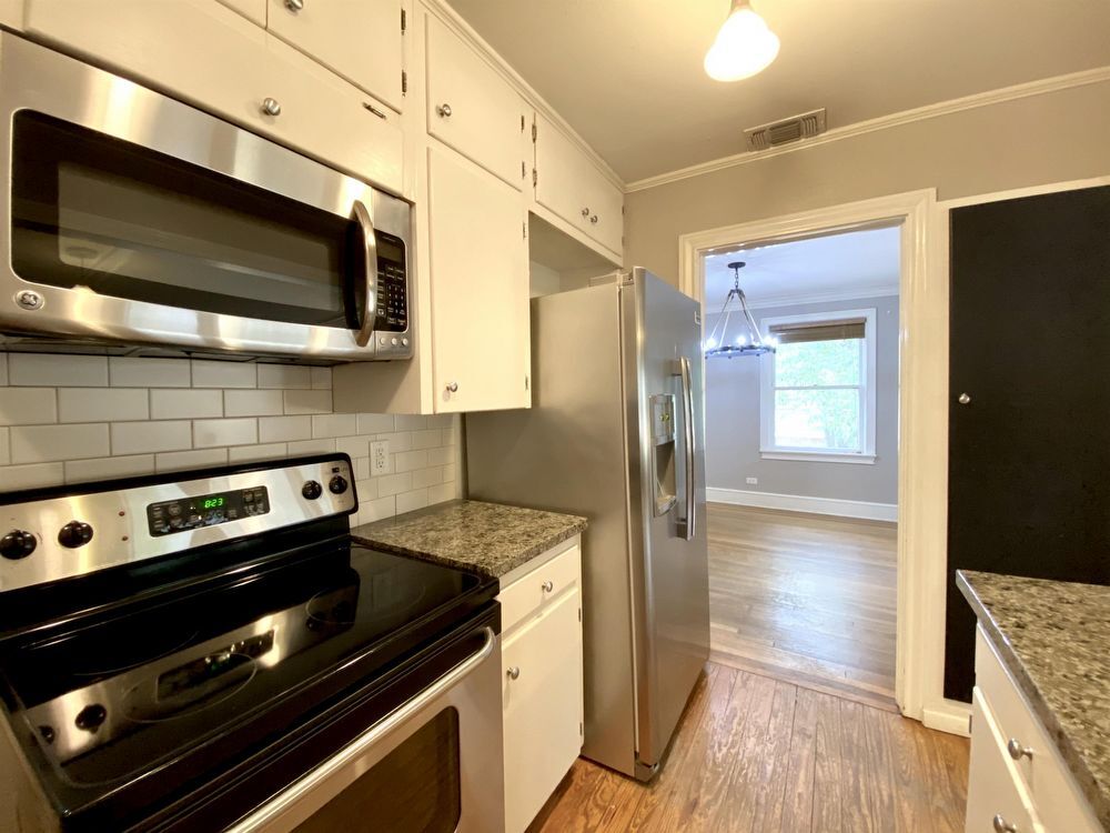 Foto principal - 261 East Oakview Place