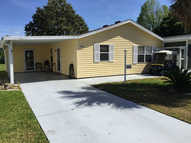 Building Photo - 1237 Santos Pl
