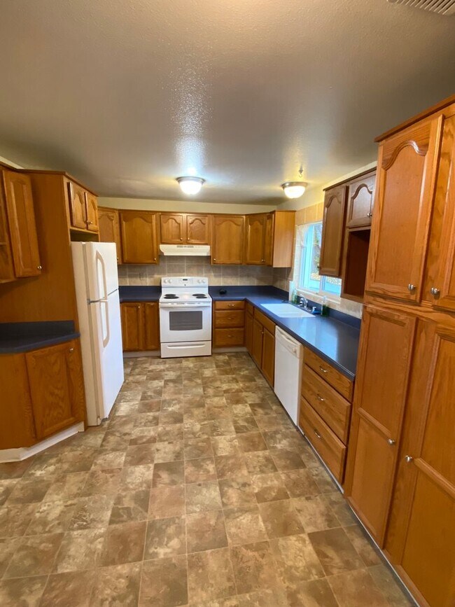 Building Photo - 2bd/1ba House in Central Tacoma