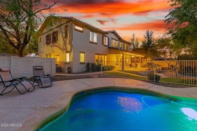 Building Photo - 872 E Fieldstone Pl
