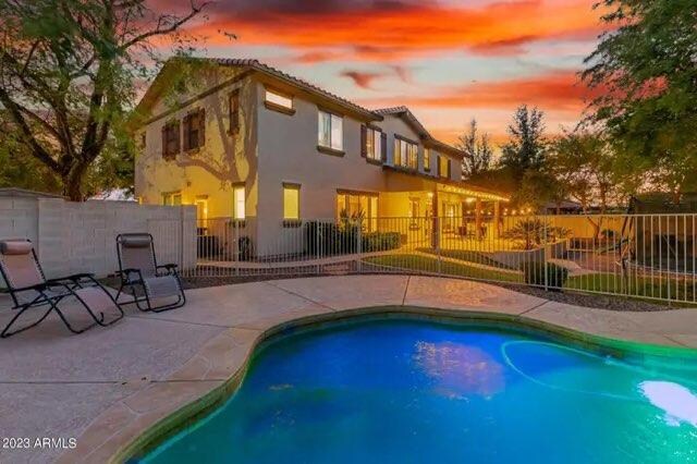 Foto del edificio - 872 E Fieldstone Pl