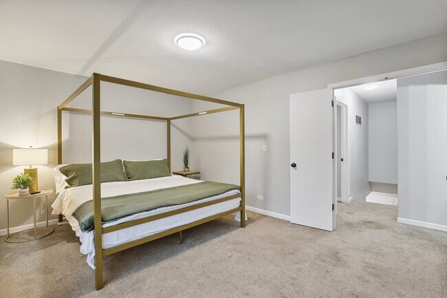 Foto del edificio - 244 Juniper Ln