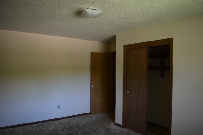 Dormitorio - 201 Minnesota Ave