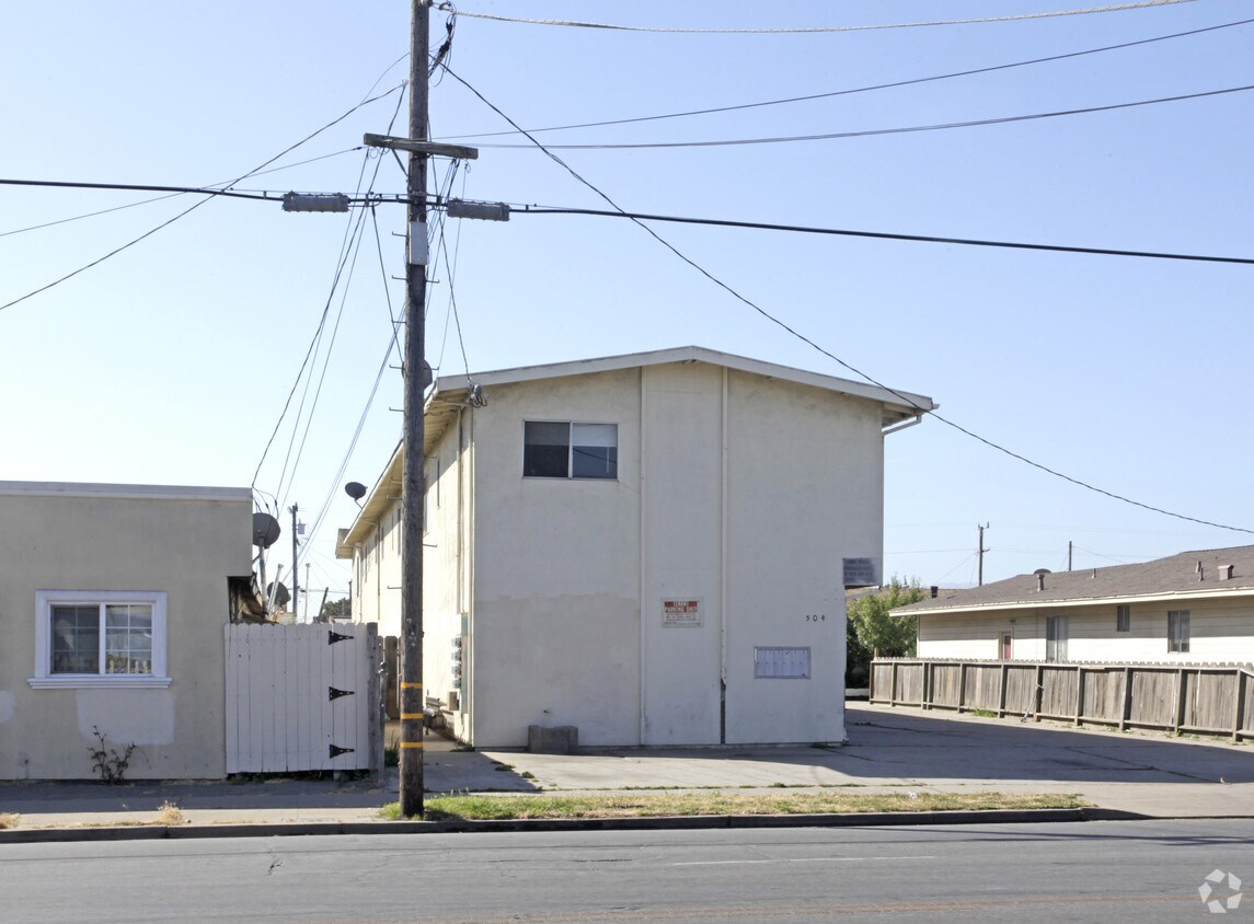 Foto del edificio - 504 Williams Rd