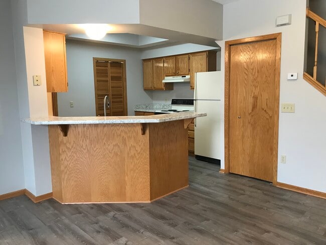 KItchen - 1846 Sapphire Pt