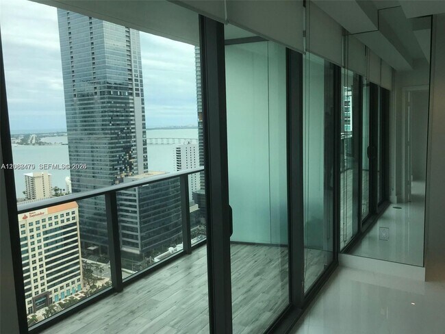 Foto del edificio - 1300 S Miami Ave