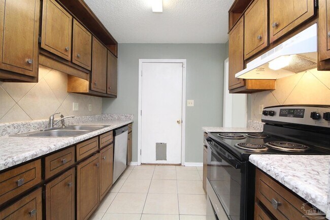 Foto del edificio - 6528 Hunter St