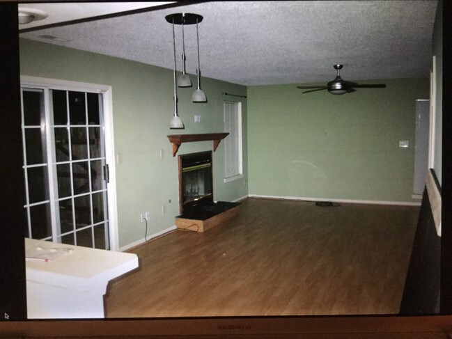 Building Photo - 606 Butterwick Ct