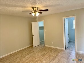 Building Photo - 1307 Barbara Dr