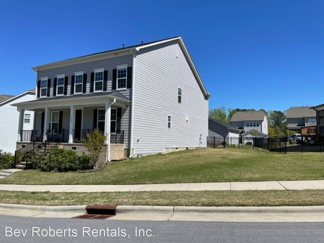 Building Photo - 4 br, 3.5 bath House - 1425 Barn Door Drive