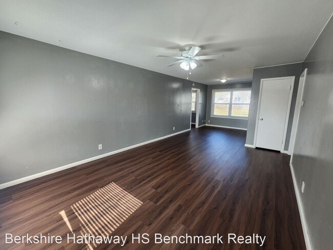 Building Photo - 3 br, 1 bath House - 1214 Rose Dr