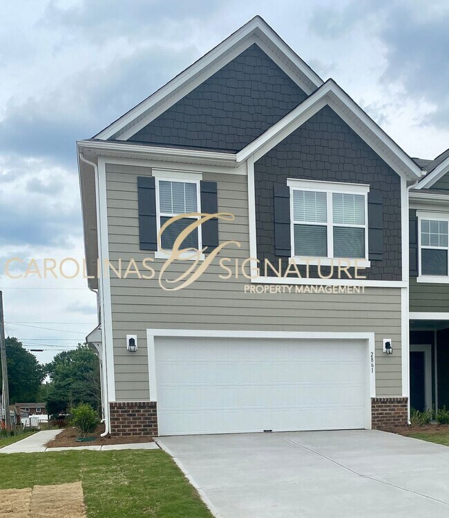 Building Photo - End Unit, 3BR/2.5BA Townhome in Piper Landing