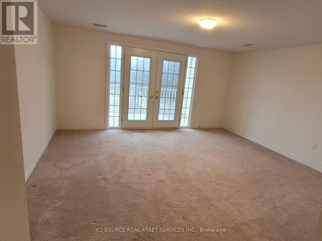 Photo du bâtiment - 403-403 Westwood Dr