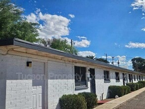Building Photo - 4225 E Lee St