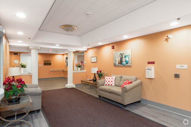 Lobby Photo - Krause Gardens Senior Living (55+)