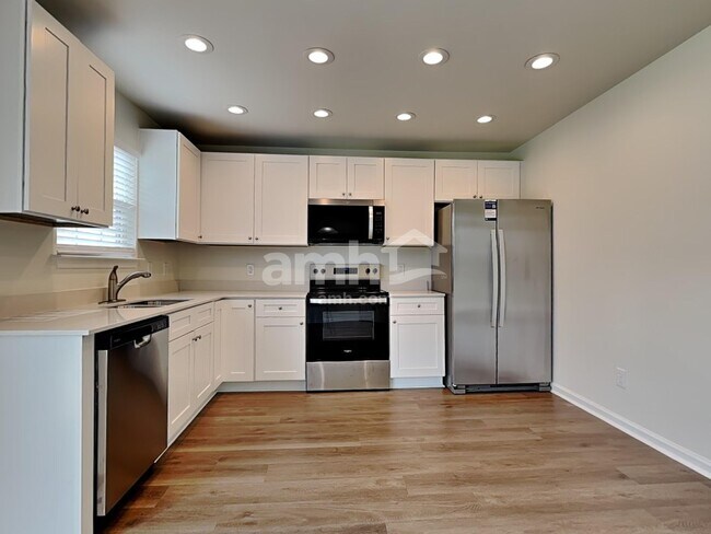 Building Photo - 312 Windmill Dr