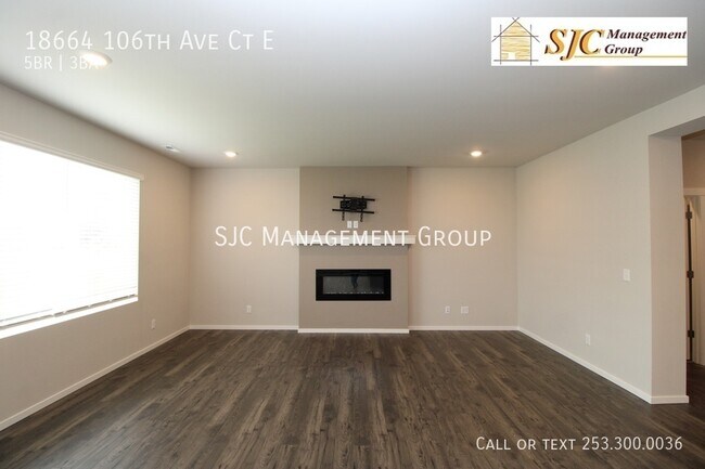 Building Photo - Five bedroom home for rent in Puyallup