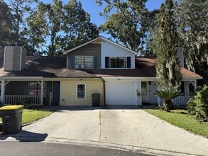 Building Photo - 151 Holland Park Cir