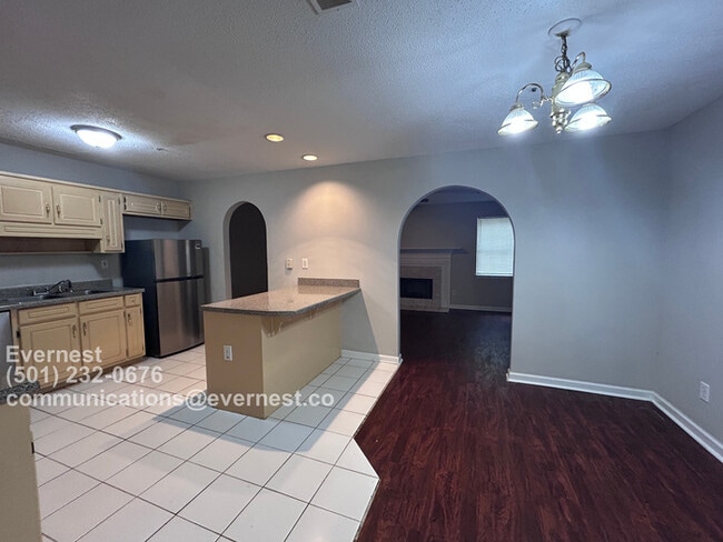 Foto del edificio - 3816 Soapstone Rd
