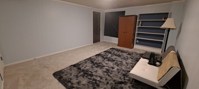 Building Photo - 1911 E Broadway St