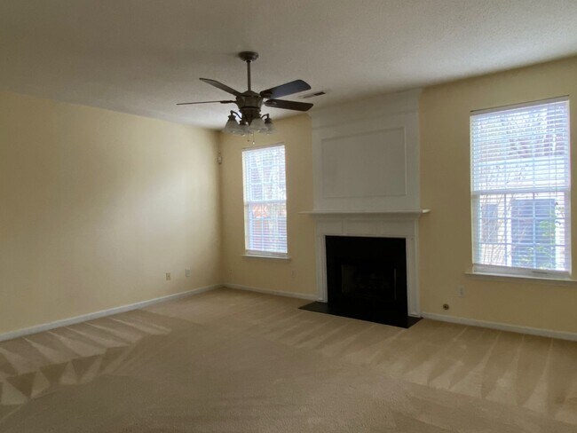 Building Photo - 4 Bed, 2.5 Bath Home Available in Easley
