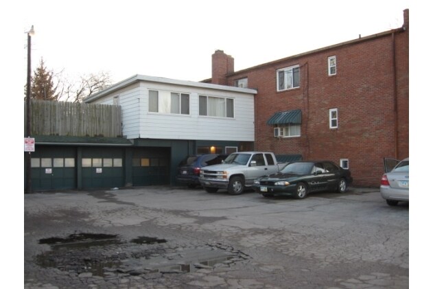 Building Photo - 1204-1294 E Manhattan Blvd