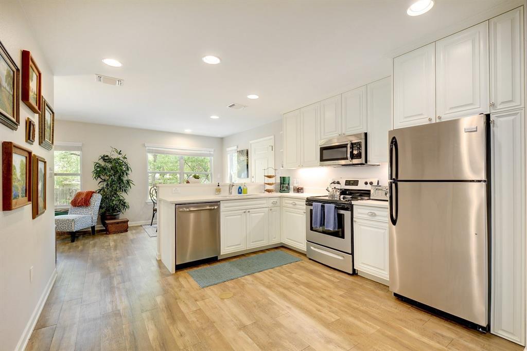 Primary Photo - 2330 Westforest Dr