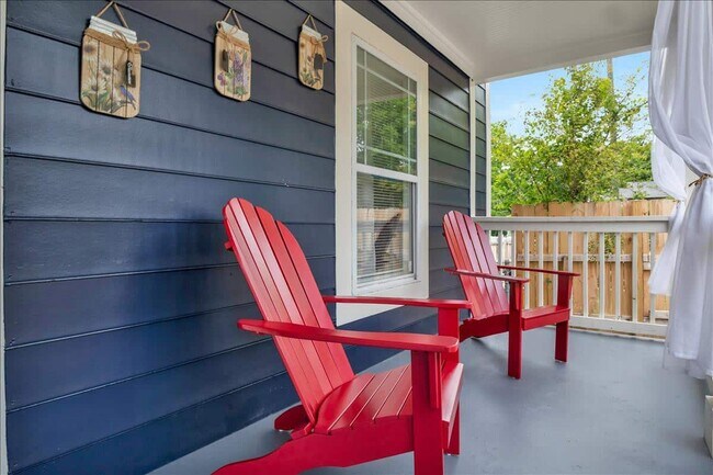 Foto del edificio - 956 Mayson Turner Rd NW