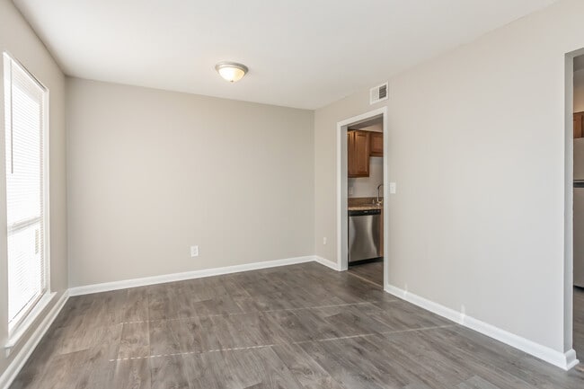 Building Photo - The Ridge Apartments