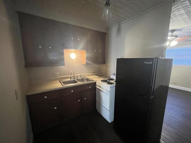 Foto del edificio - 1509 E North St