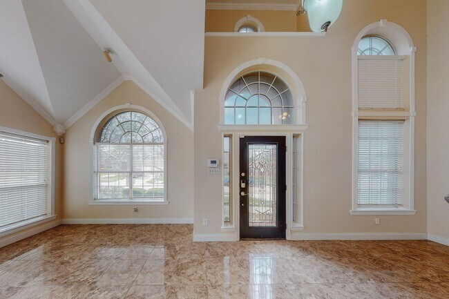Building Photo - Coming Mid-July! 3 Bedroom, 2.5 Bath Grand...