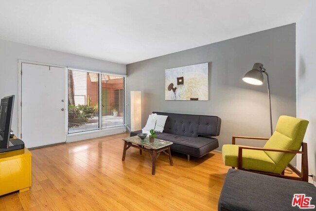 Foto del edificio - 1400 Hayworth Ave