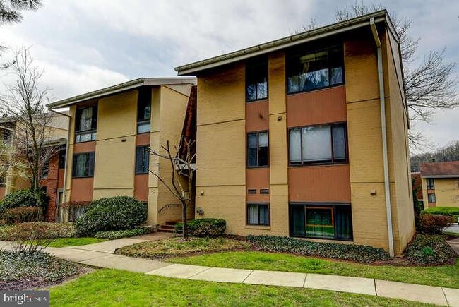 Foto del edificio - 5 Cross Keys Rd