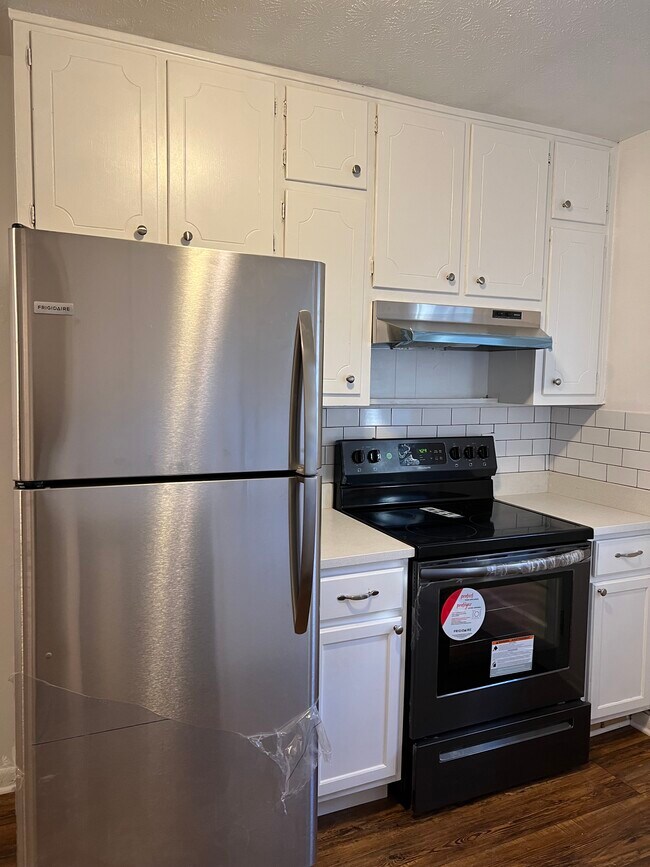 Photo - 2922 Skyland Dr NE House