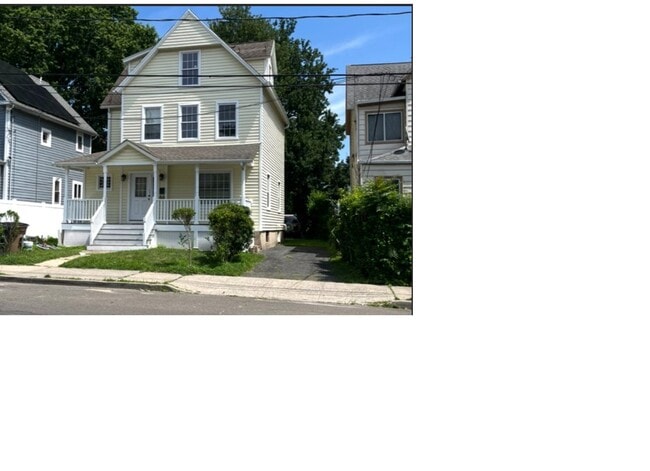 Photo - 104 Maple Ave House